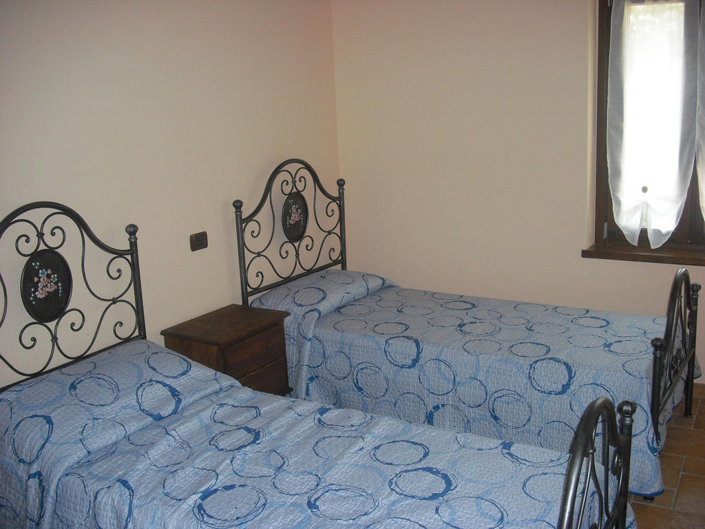 Agriturismo Biologico Villa Rosa Monte Guiduccio Værelse billede